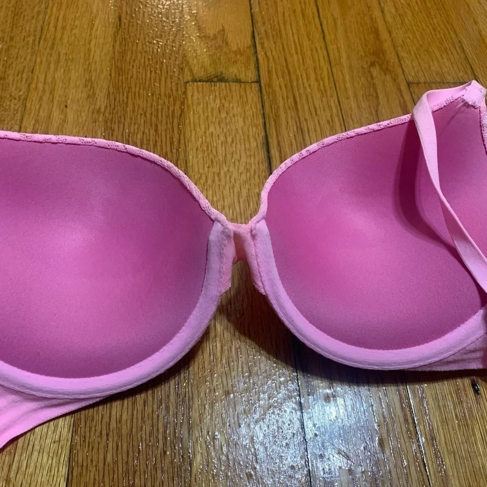 PINK Victoria's Secret Light Pink Lace Push-Up Bra - Picture 8 of 8
